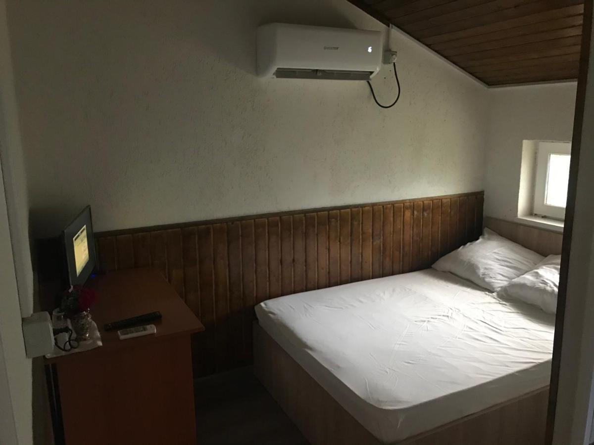 Casa Radu Hotel Tulcea Eksteriør billede